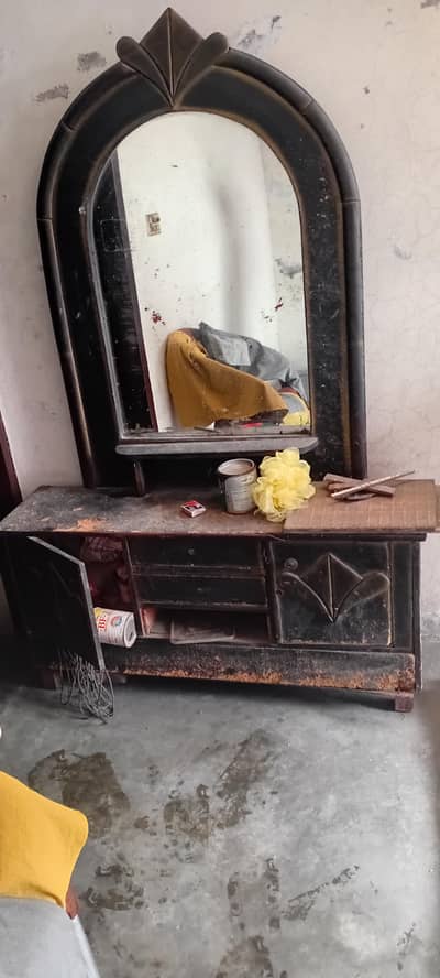 Old dressing table for sale