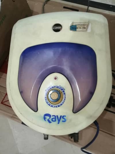 Electric geyser Rays 15 liter best in working conditions