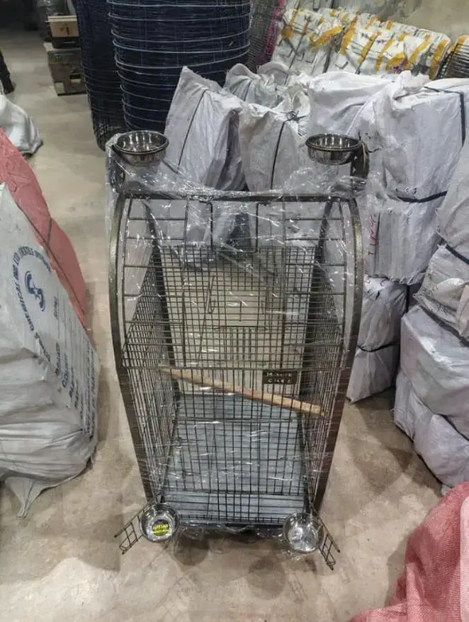 Cages — photo 2