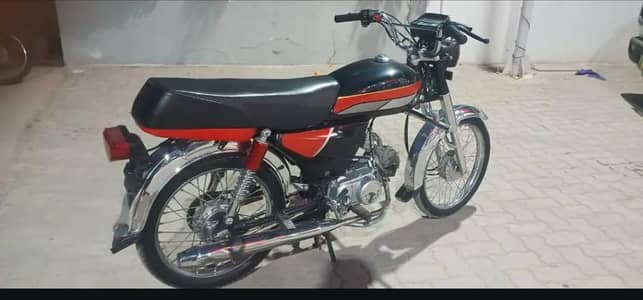 united bike available for sale need urgent cash