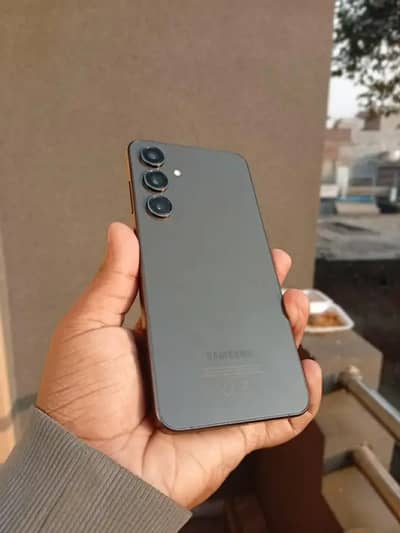 Samsung s24fe 8gb 256gb