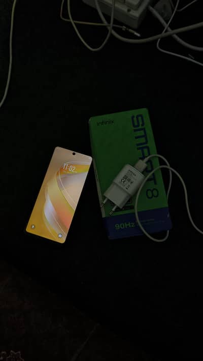 Infinix Smart 8 10/10 Complete Box