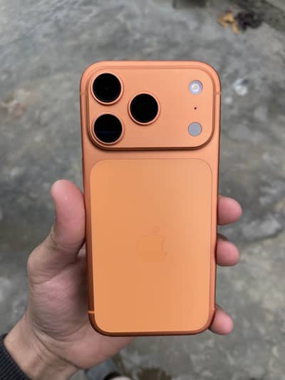 iPhone 17 PRO Orange
