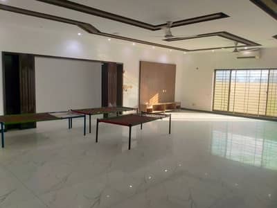 2 KANAL FULL HOUSE AVAILABLE FOR RENT IN VALENCIA TOWN FOR FAMILY AND SCHOOL OFFICE