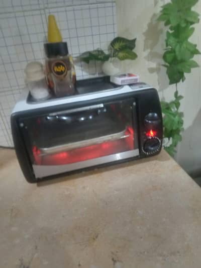 Westpoint Toaster Oven