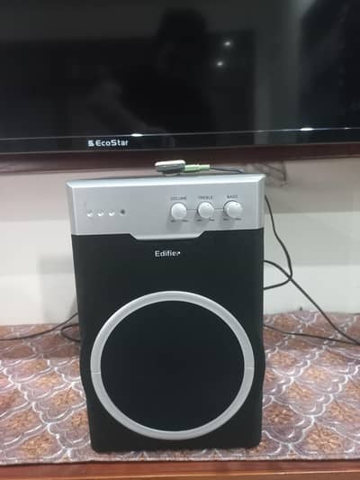 Edifier woofers speaker