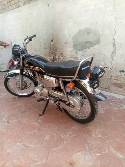 self start bike sale 10 by 10 condition new one hand use it new