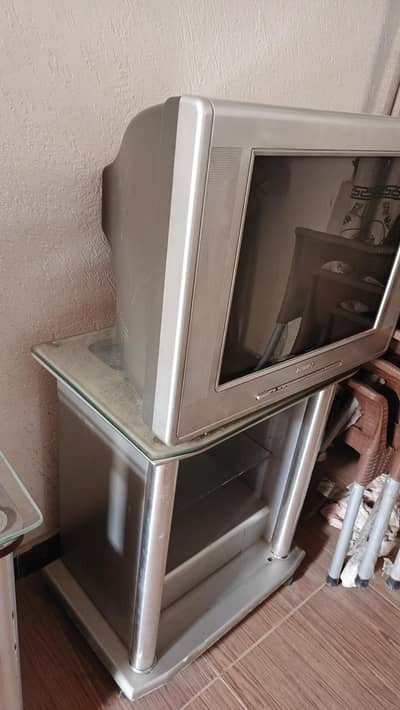 phlips tv with tv trolley