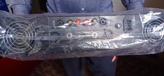 Peavey CS4000 Stereo Power Amplifier – High Power Live Sound