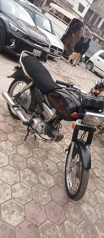 First-hand used bike, I am second owner. Engine 100%fit. Alhamdulillah