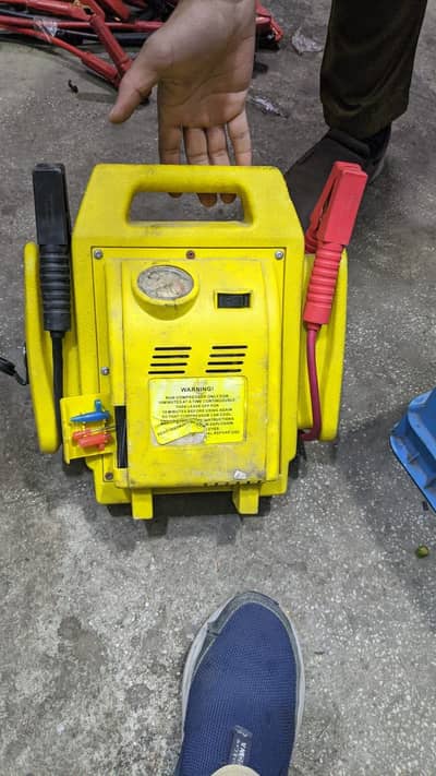 Air pump and tochan betry and sigrate and light