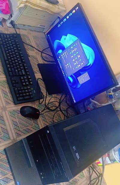 Dell computer For sale