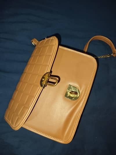 Crossbody and handbags