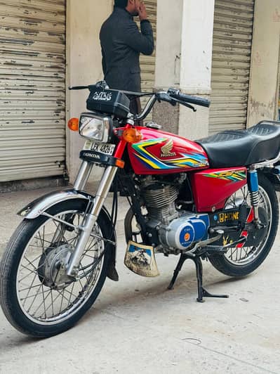 HONDA 125CC PACK ENGINE WITH ORIGINAL RED TANKEY TAPE