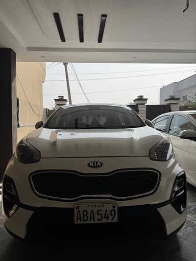 Selling Kia Sportage Alpha December 2020 model.