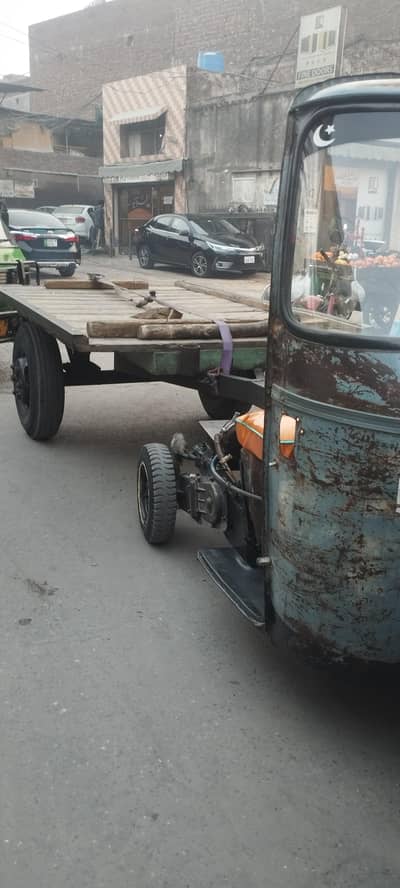 tezgam auto rickshaw loader