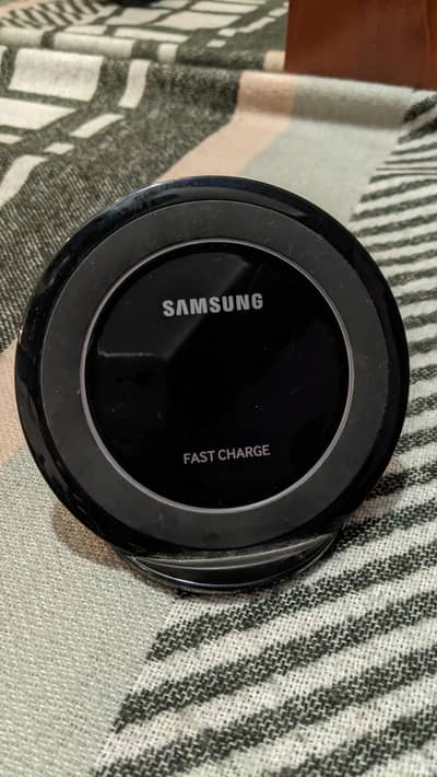 Samsung wireless fast charger