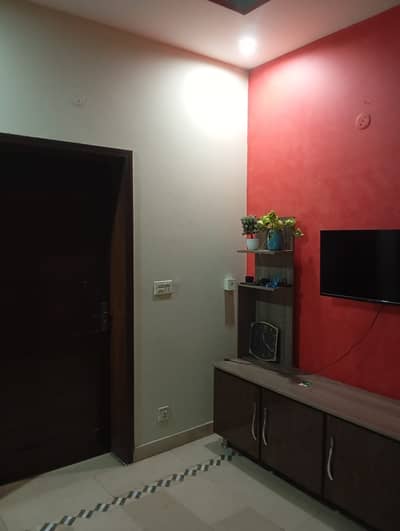 5- MARLA UPPER FURNISHED PORTION AVALIABLE FOR RENT IN HEART OF BAHRIA TOWN.