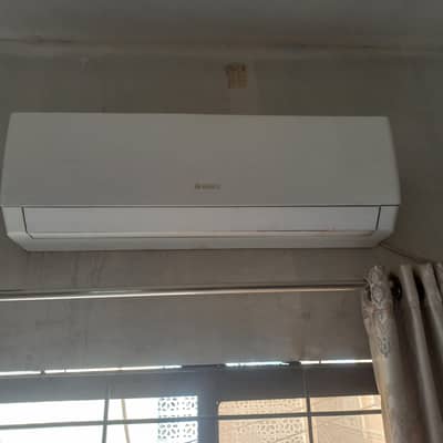 GREE Inverter AC Puller Series 18PITH1W WIFI MODEL. 5 Ton USED For Sale