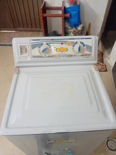 Single tub washing machine