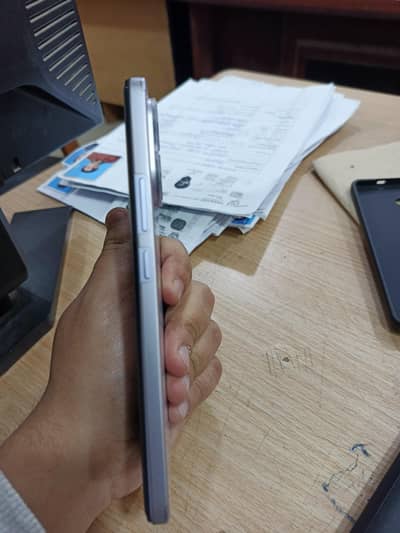 Vivo V60 Lite 5g (12gb+256 storage) with warrenty