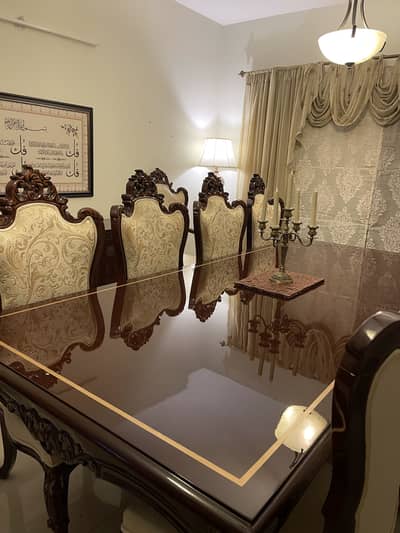 Dining table with 8 chairs