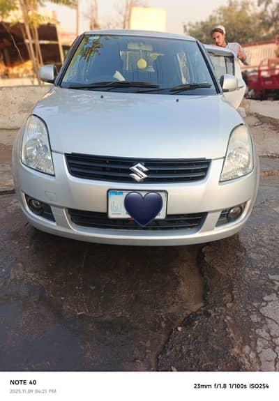 Suzuki Swift DLX 1.3