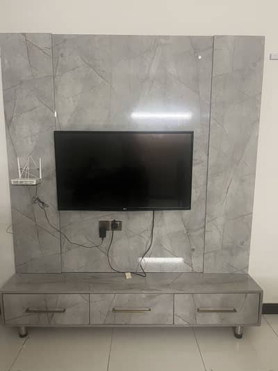 LeD TV for sale