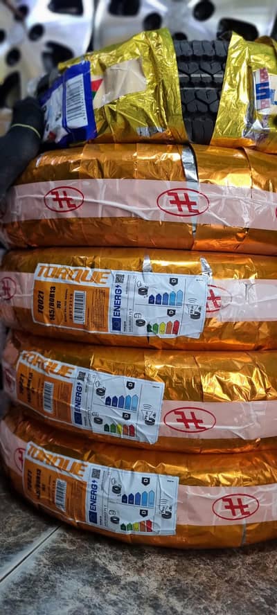 BRAND NEW CHINESE  TYRES BIG DISCOUNT NEW TYRE R12TOR17 SIZE ALL CARS