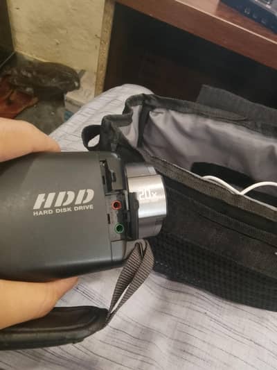 Sony SR8 handycam 100gb momery