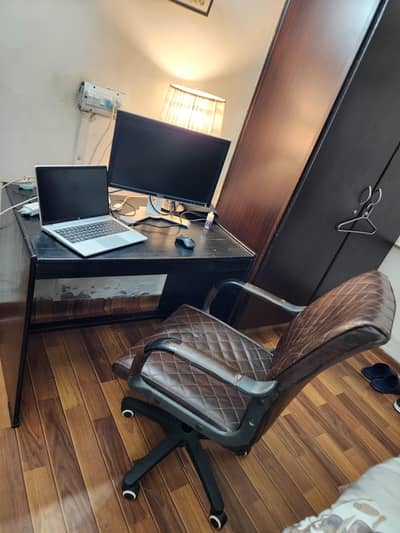 office/study Table and chair