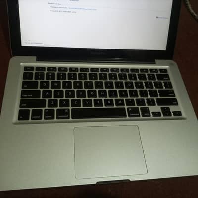 MACBOOK PRO