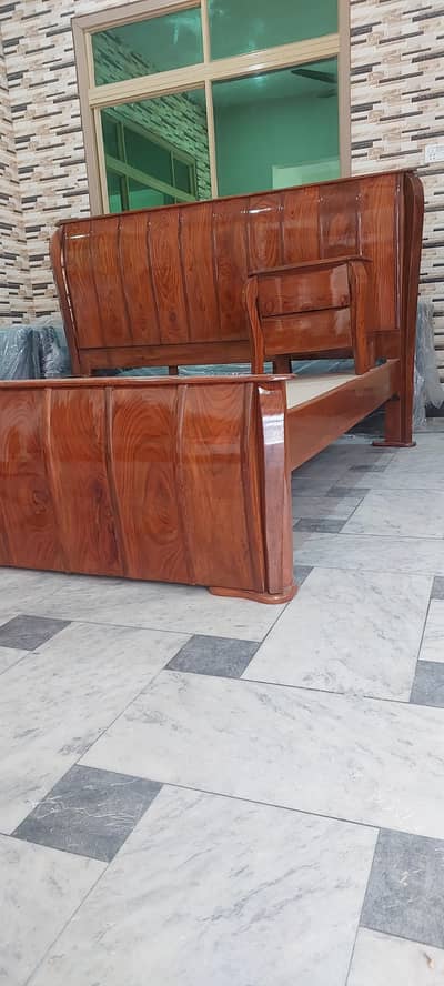 Total Sheesham wood bed Set king size never used scratchless condition
