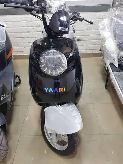 Ramza Yaari Electric Scooter – Like New (Helmet & Cover Included)