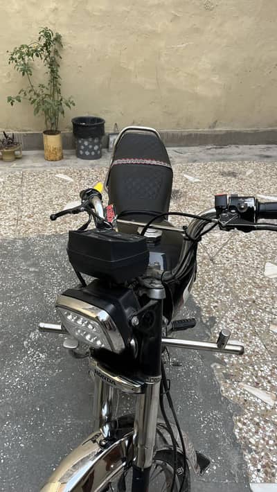 United 70 Rawalpindi number