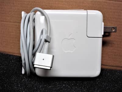 Macbook Pro Charger (Original)