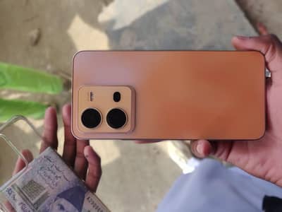 Vivo V25 (Non PTA) | Complete Box | 10/10 Condition