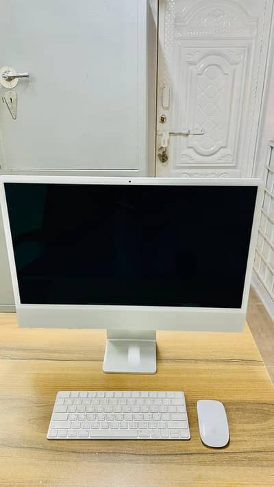 Apple 24" iMac M1 Chip 16/512