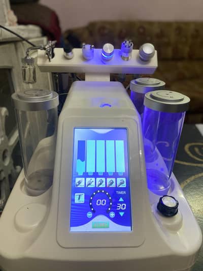 Canadian Hydra Facial Machine