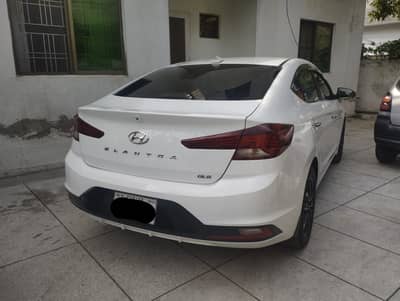 Hyundai Elantra  GLS 2022