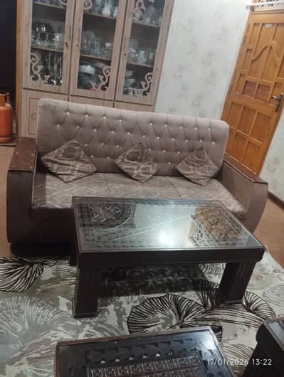 5seater sofa with table for sale