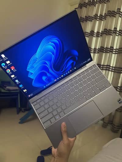 Dell XPS 13  9315 Core i7 12th generation