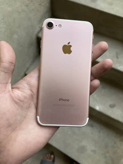 iPhone 7 official pta aproved