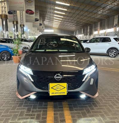 Nissan Note Aura G leather edition