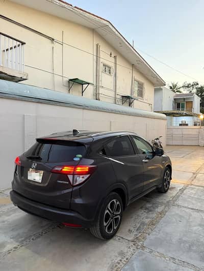 HONDA VEZEL 2014/2019 Z SENSING EXCELLENT CONDITION