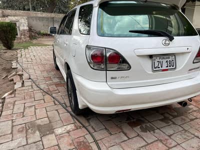 Toyota Lexus Harrier