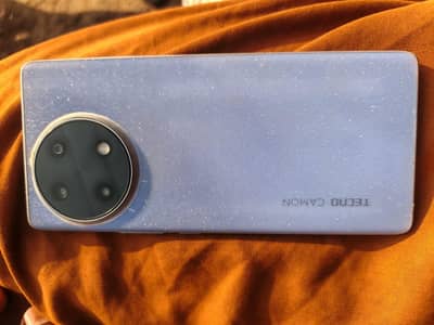 tecno 30s condition 10/10 with box charger and case