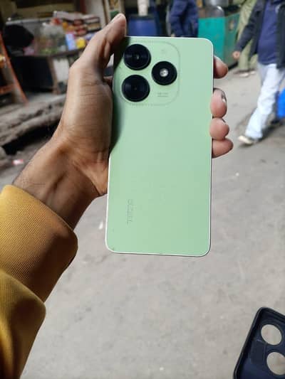 Tecno spark go 2024 4gb ram 64 memory