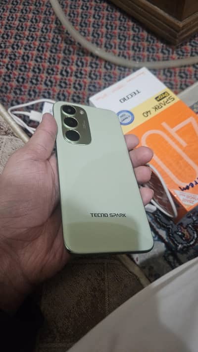 Tecno spark 40 pro plus