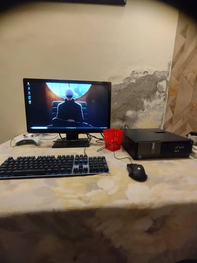 i5 3rd gen , 22 inch lcd , mechanical keyboard , mouse